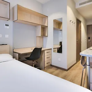 https://modern-studios-malaga-sk.hotelsinnerja.org