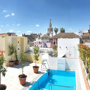 4* Ξενοδοχείο Halo Boutique
