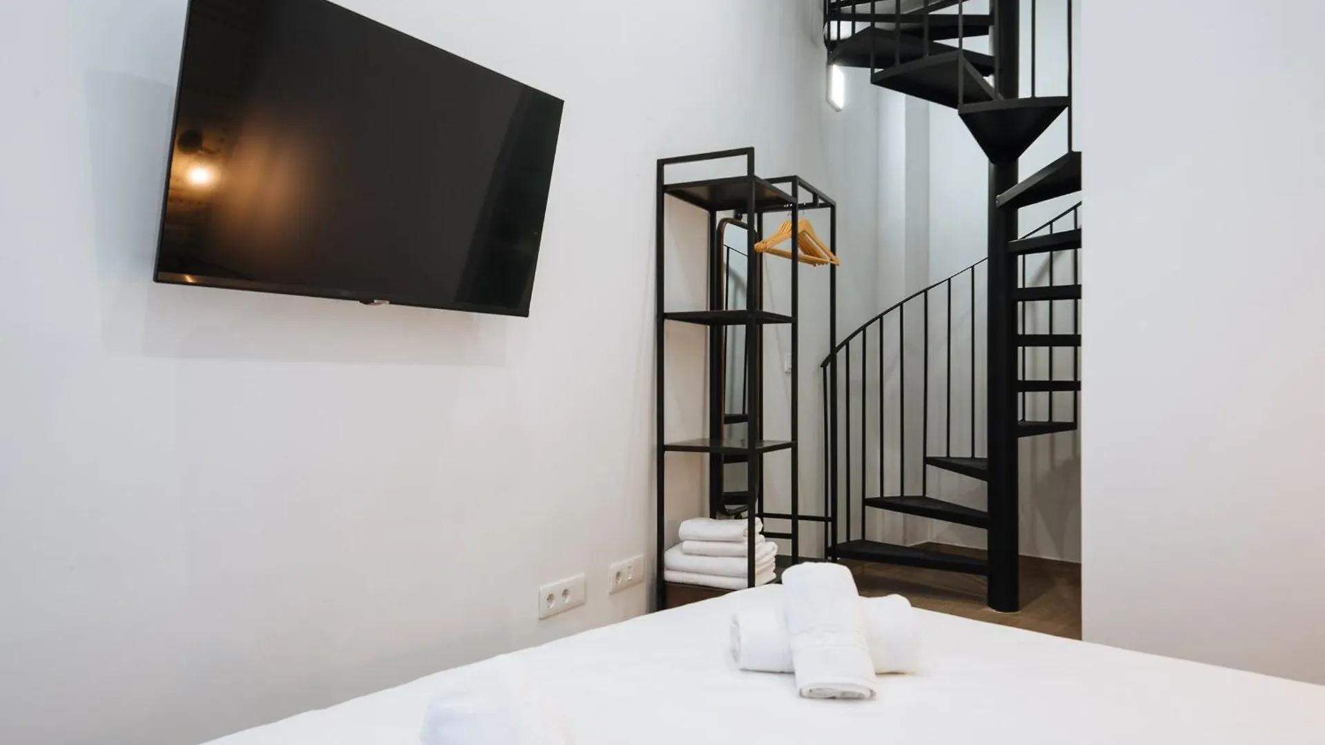 Ninesuites Cathedral Seville Spain