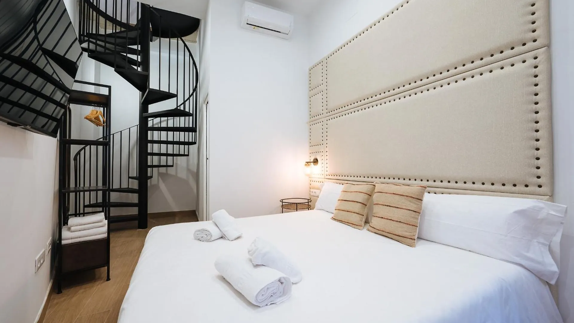 Ninesuites Cathedral Seville