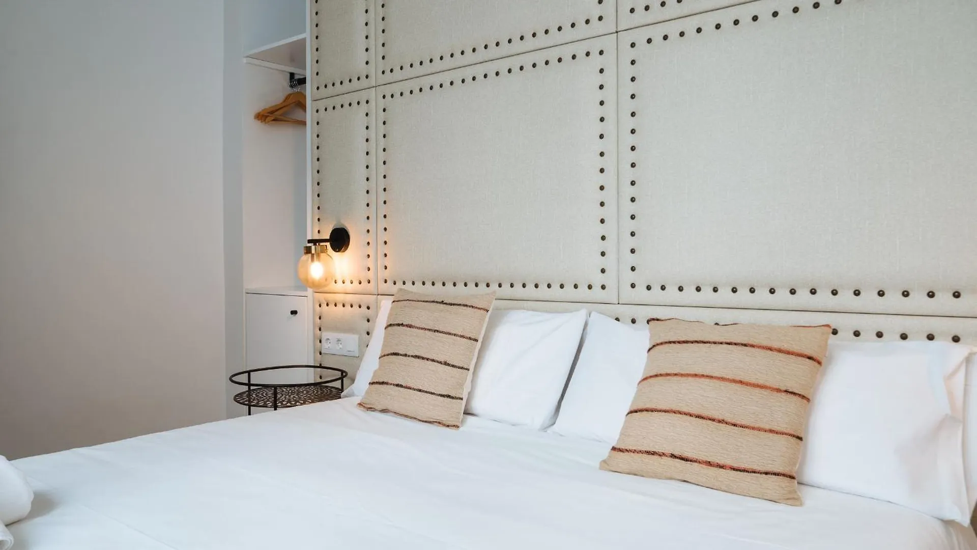 Ninesuites Cathedral Seville Spain