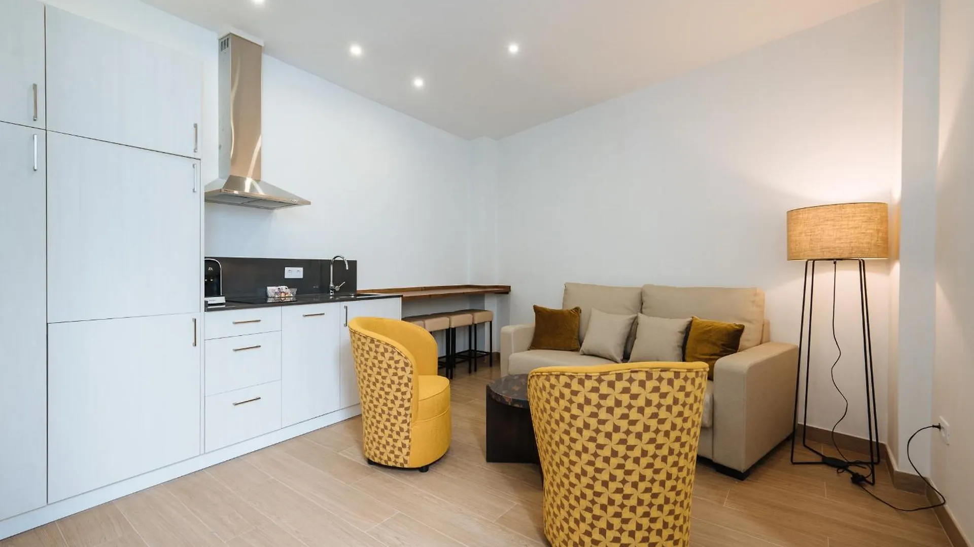 Ninesuites Cathedral Seville Apartment