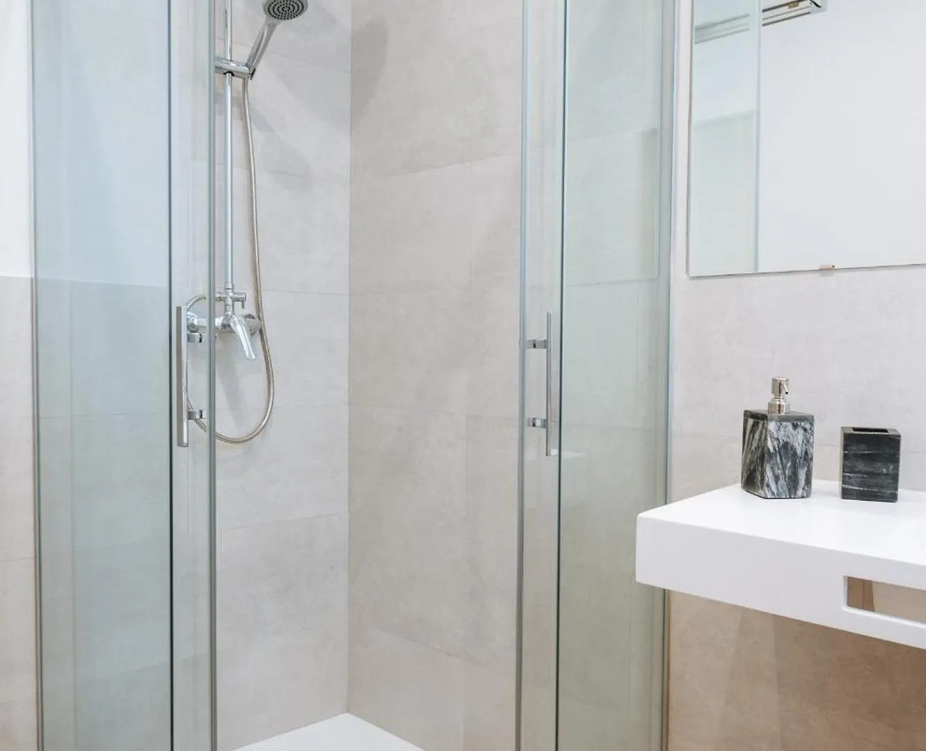 Ninesuites Cathedral Seville Apartment