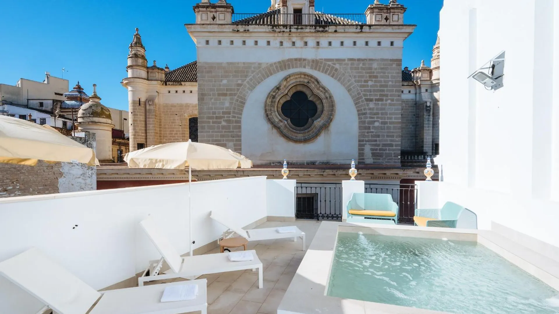 Ninesuites Cathedral Seville