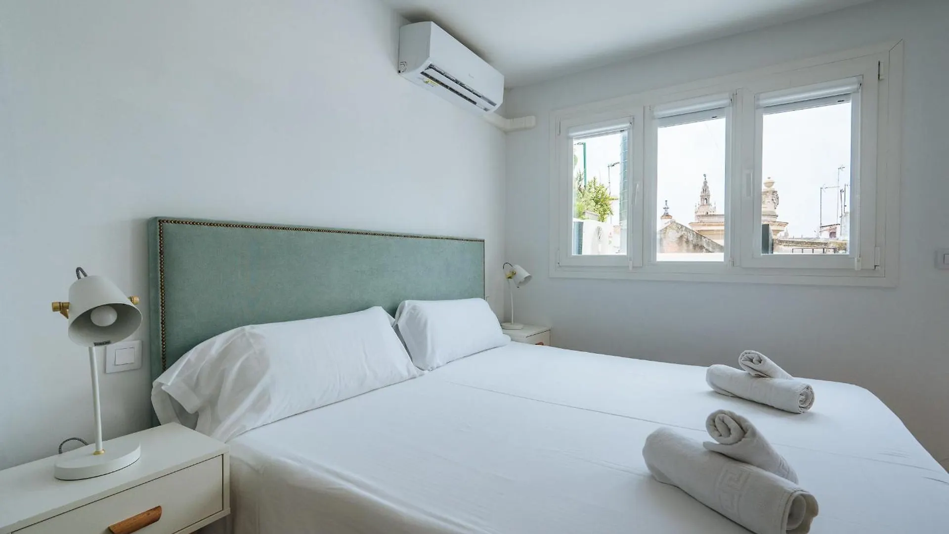 Ninesuites Cathedral Seville Spain